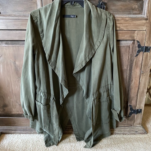 Max Jeans Cinch Waist Jacket - Picture 3 of 6